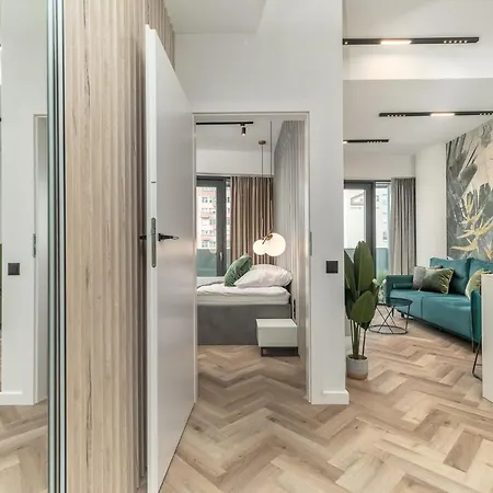 Comfy 4-5th Floor Hanza Tower - Sauna & Pool * Stettino