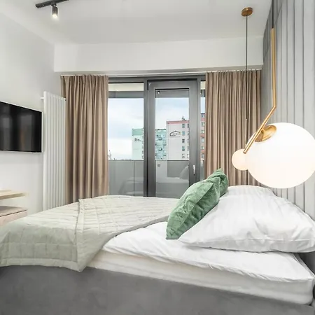 Comfy 4-5th Floor Hanza Tower - Sauna & Pool Lejlighed *