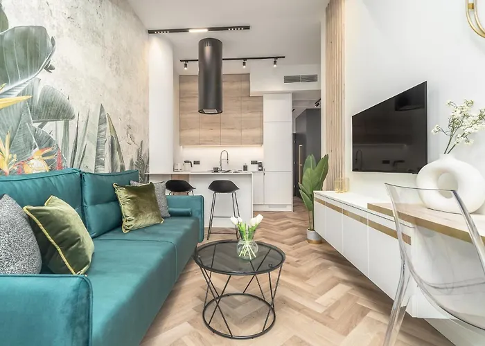 Comfy 4-5th Floor Hanza Tower - Sauna & Pool Appartement *